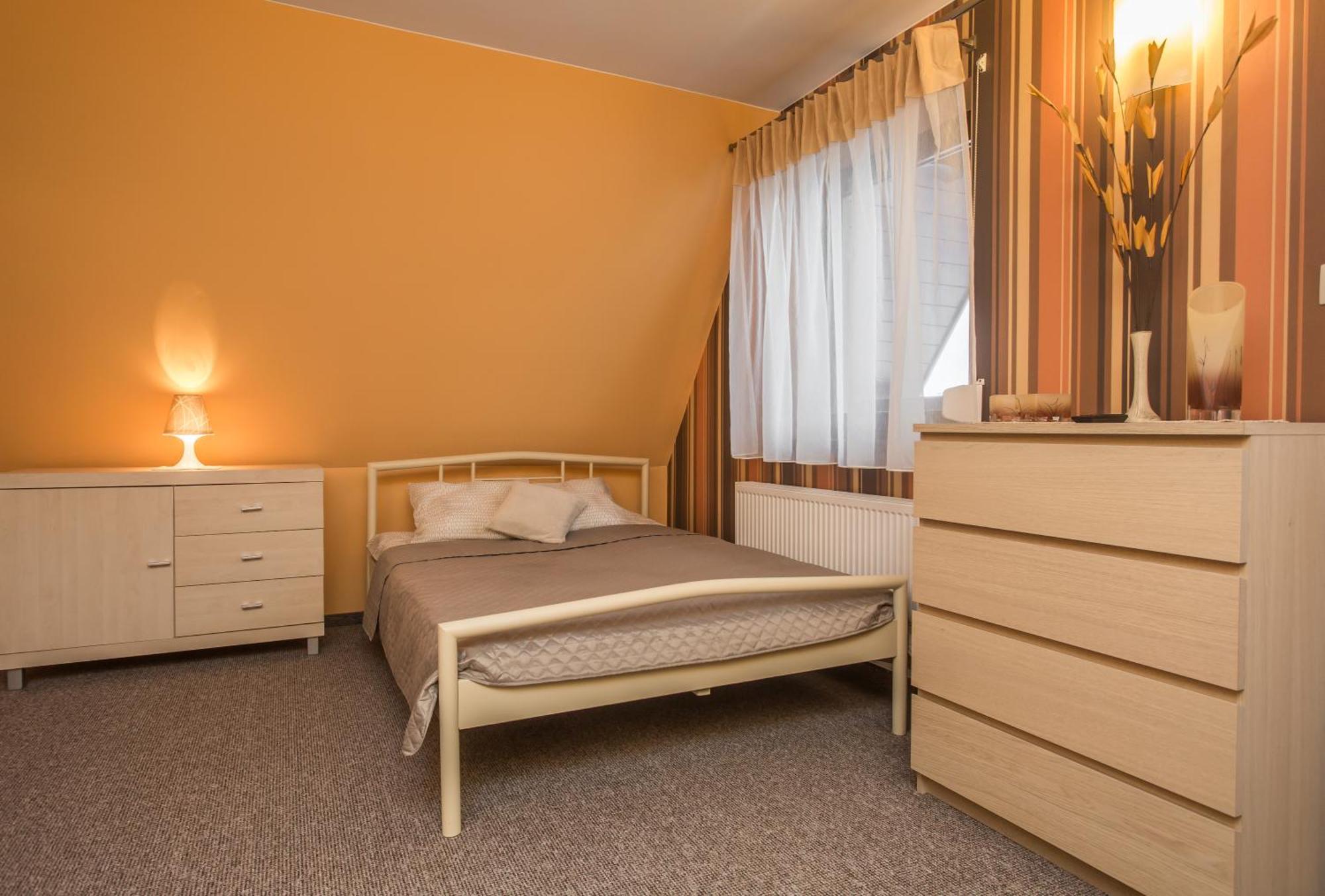 U Kruka Bed & Breakfast Groń Exterior foto