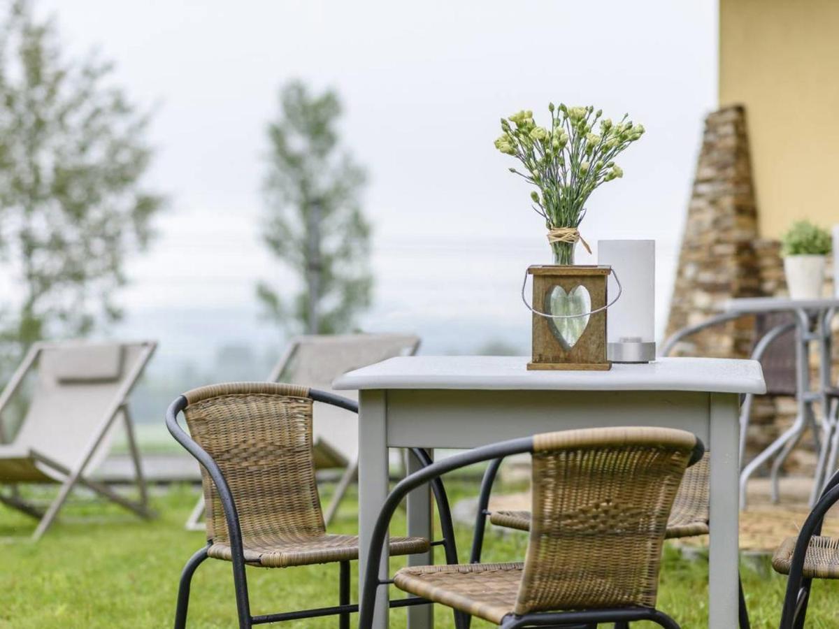 U Kruka Bed & Breakfast Groń Exterior foto